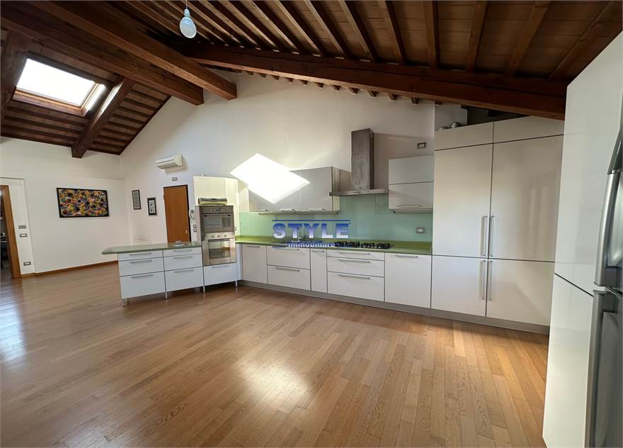 SOGGIORNO - CUCINA