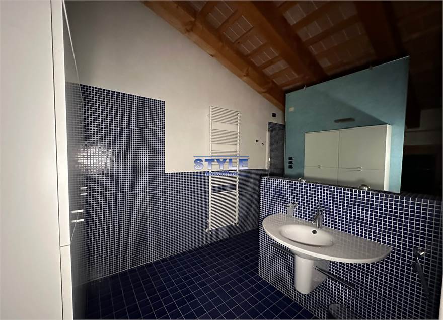 BAGNO IN CAMERA 4 P.P.