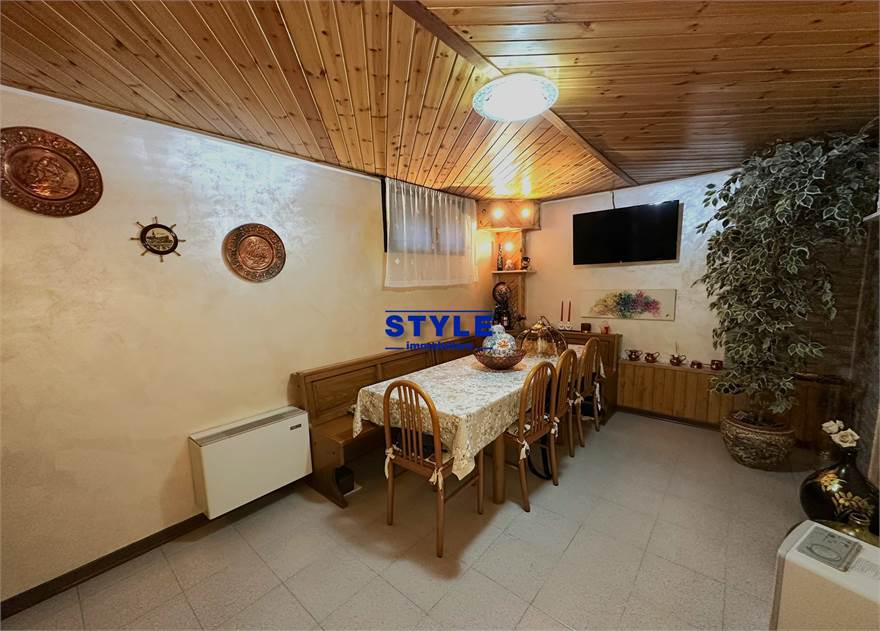 TAVERNA