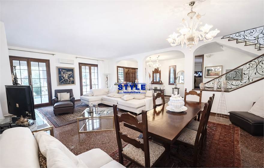 SOGGIORNO - SALA DA PRANZO