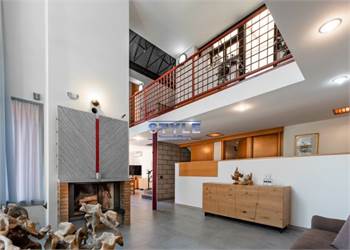 VILLA SINGOLA DALL'INCANTEVOLE DESIGN