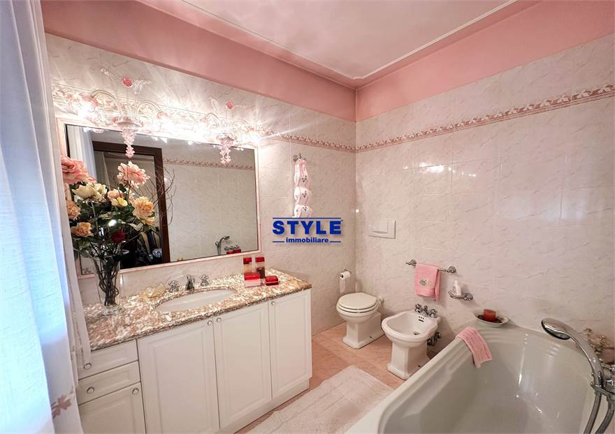 BAGNO IN CAMERA