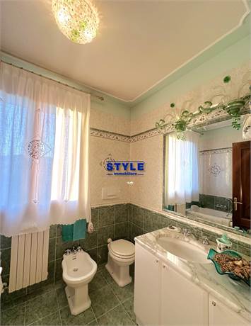BAGNO FINESTRATO 