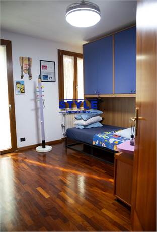 SECONDA CAMERA
